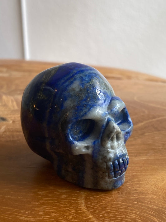 Forme crâne en lapis lazuli